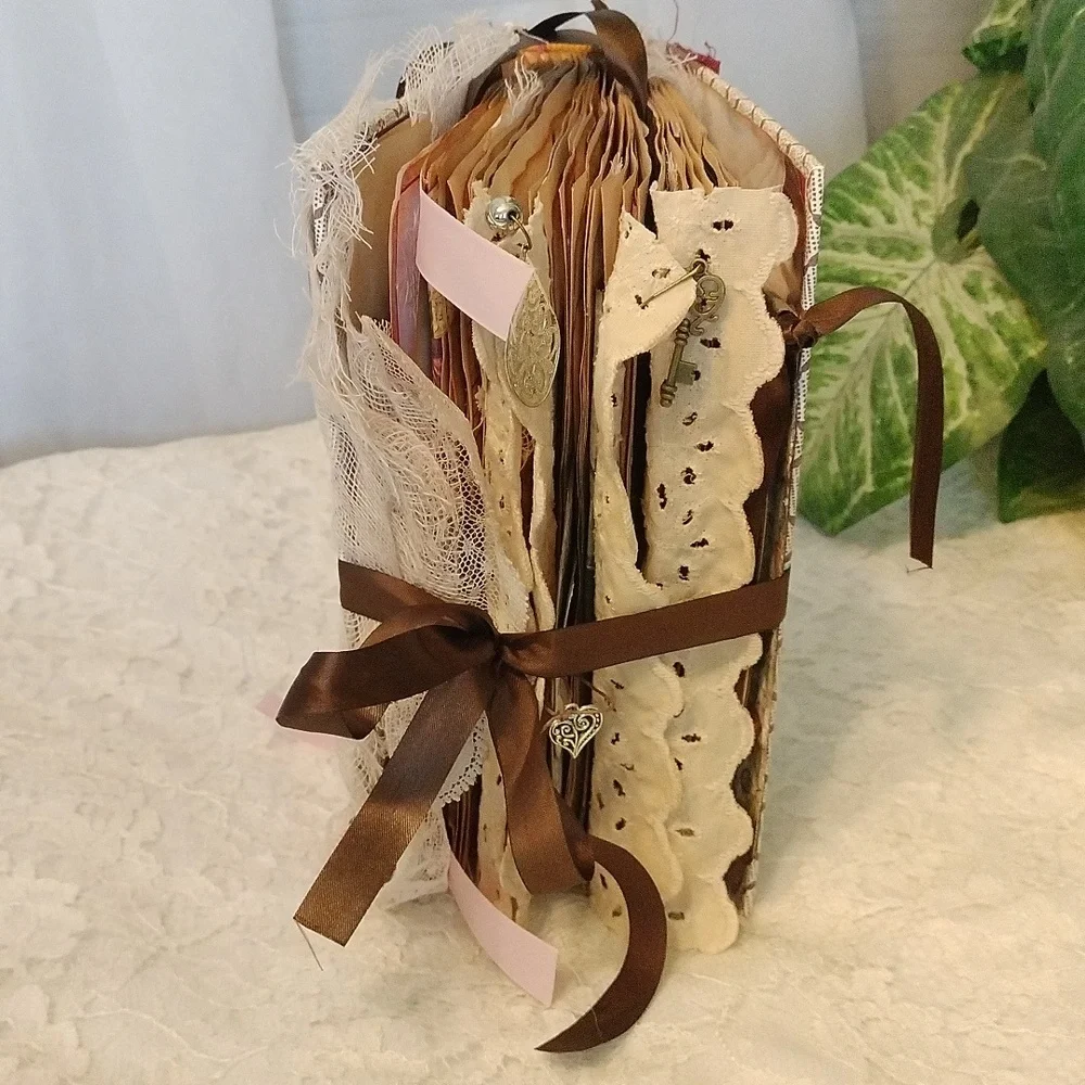 ⚜️ Suite Symphony Vintage Altered Book Junk Journal